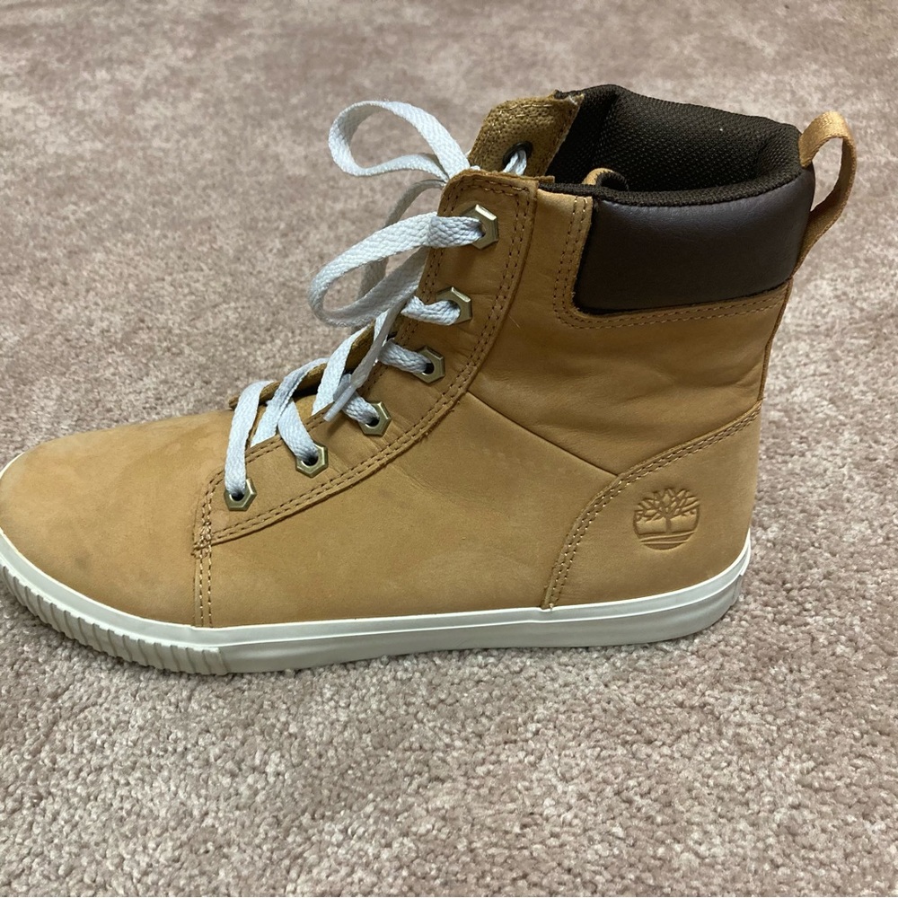 Women’s Timberland boots